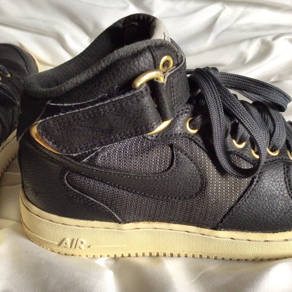 Nike Air Force 1 820342-002 Black Kids Size 6Y - Picture 1 of 8